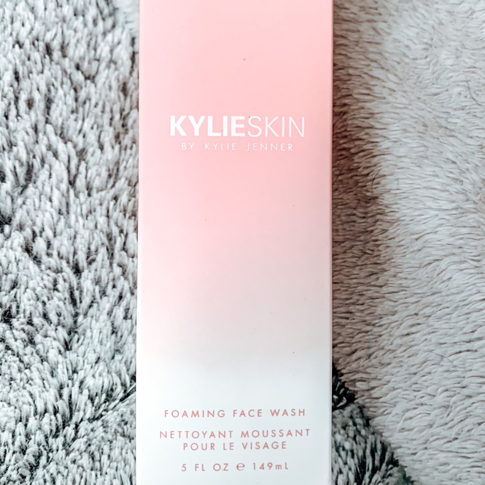 KylieSkin Foaming Face Wash